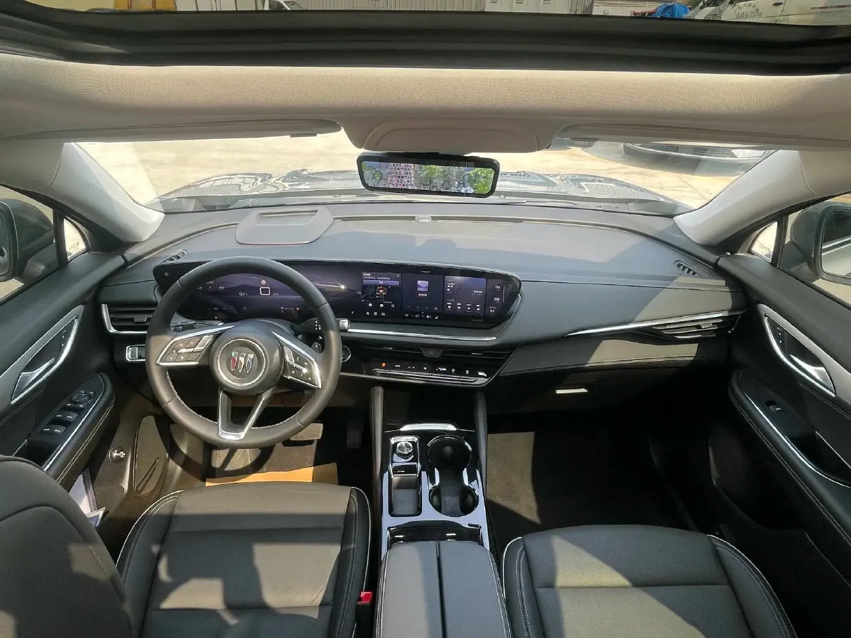 2025 Buick EnvisionPlus 2.0T 237HP L4 9AT,autocango,china used car exporter,china ev exporter,chinese used car exporter,chinese used ev exporter