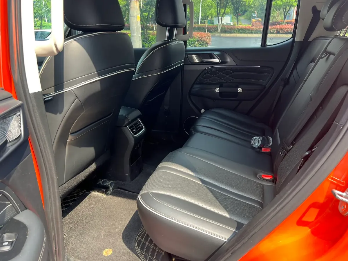 2021 Tank 300 2.0T 227HP L4 8AT,autocango,china used car exporter,china ev exporter,chinese used car exporter,chinese used ev exporter