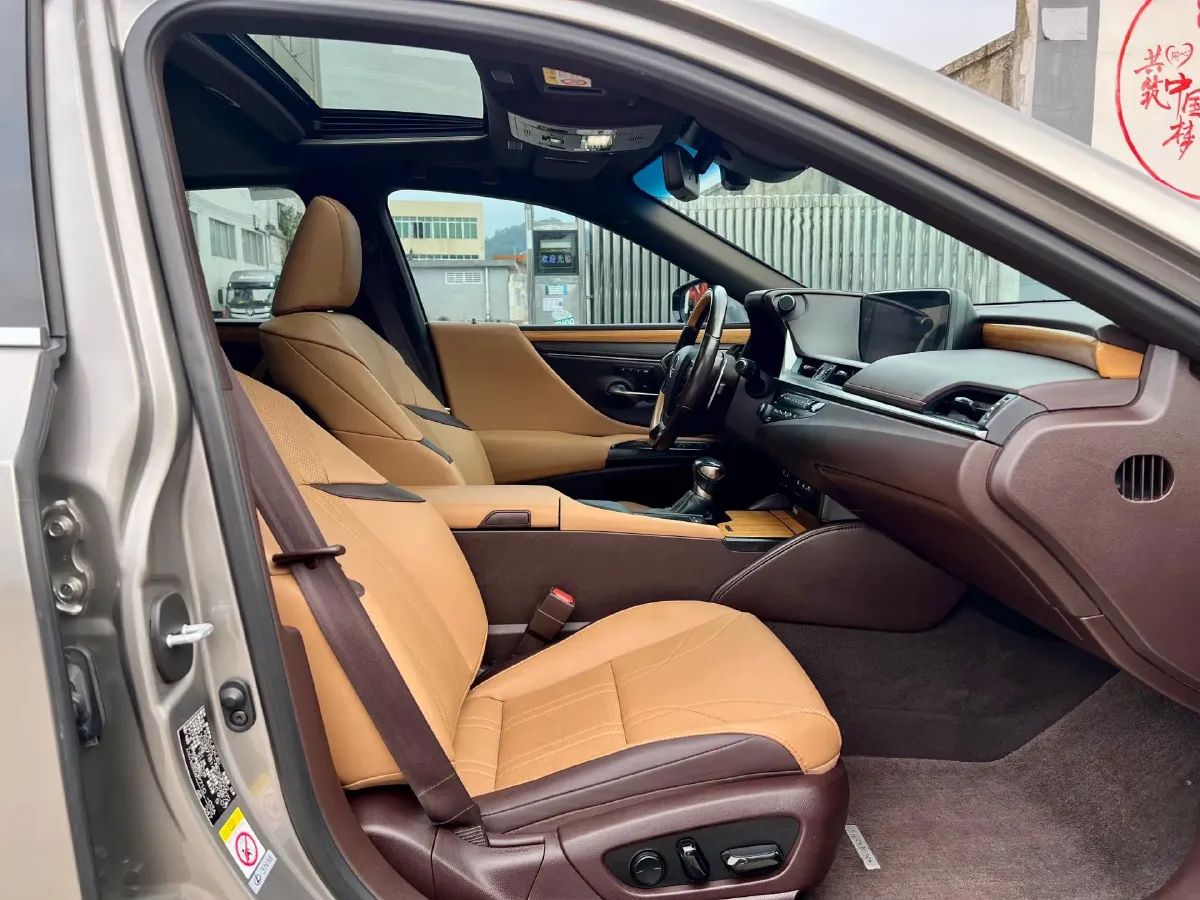 2019 Lexus ES 2.5L 178HP L4 E-CVT Hybrid,autocango,china used car exporter,china ev exporter,chinese used car exporter,chinese used ev exporter