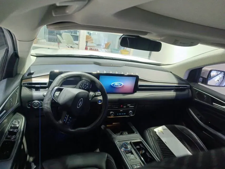 2021 Ford Edge 2.0T 245HP L4 8AT,autocango,china used car exporter,china ev exporter,chinese used car exporter,chinese used ev exporter