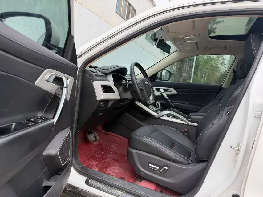 2020 Roewe i6 1.5T 169HP L4 7DCT,autocango,china used car exporter,china ev exporter,chinese used car exporter,chinese used ev exporter