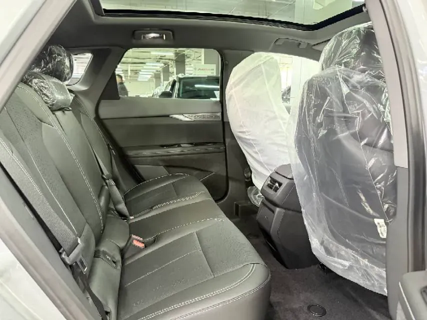 2024 Cadillac OPTIQ BEV 68.4KWH,autocango,china used car exporter,china ev exporter,chinese used car exporter,chinese used ev exporter