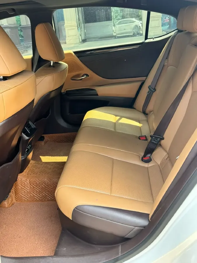 2018 Lexus ES 2.5L 178HP L4 E-CVT Hybrid,autocango,china used car exporter,china ev exporter,chinese used car exporter,chinese used ev exporter