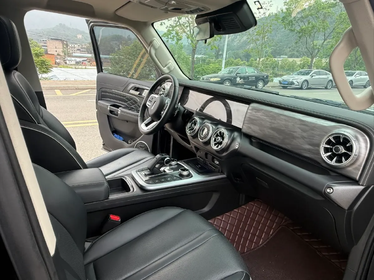 2021 Tank 300 2.0T 227HP L4 8AT,autocango,china used car exporter,china ev exporter,chinese used car exporter,chinese used ev exporter