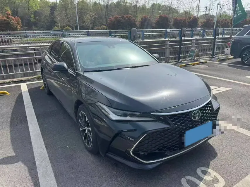 2022 Toyota Avalon 2.5L 209HP L4 8AT,autocango,china used car exporter,china ev exporter,chinese used car exporter,chinese used ev exporter