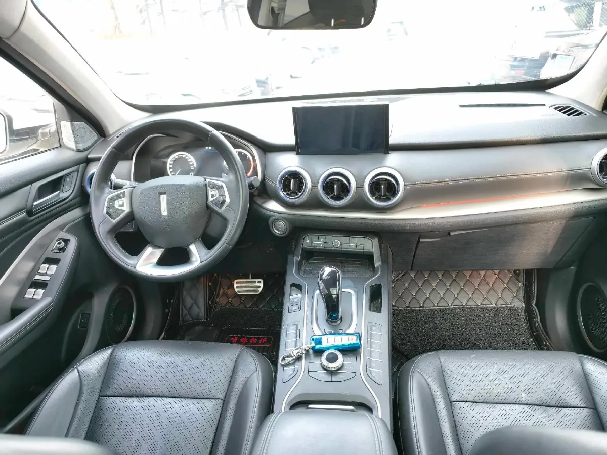 2018 WEY VV6 2.0T 197HP L4 7DCT,autocango,china used car exporter,china ev exporter,chinese used car exporter,chinese used ev exporter