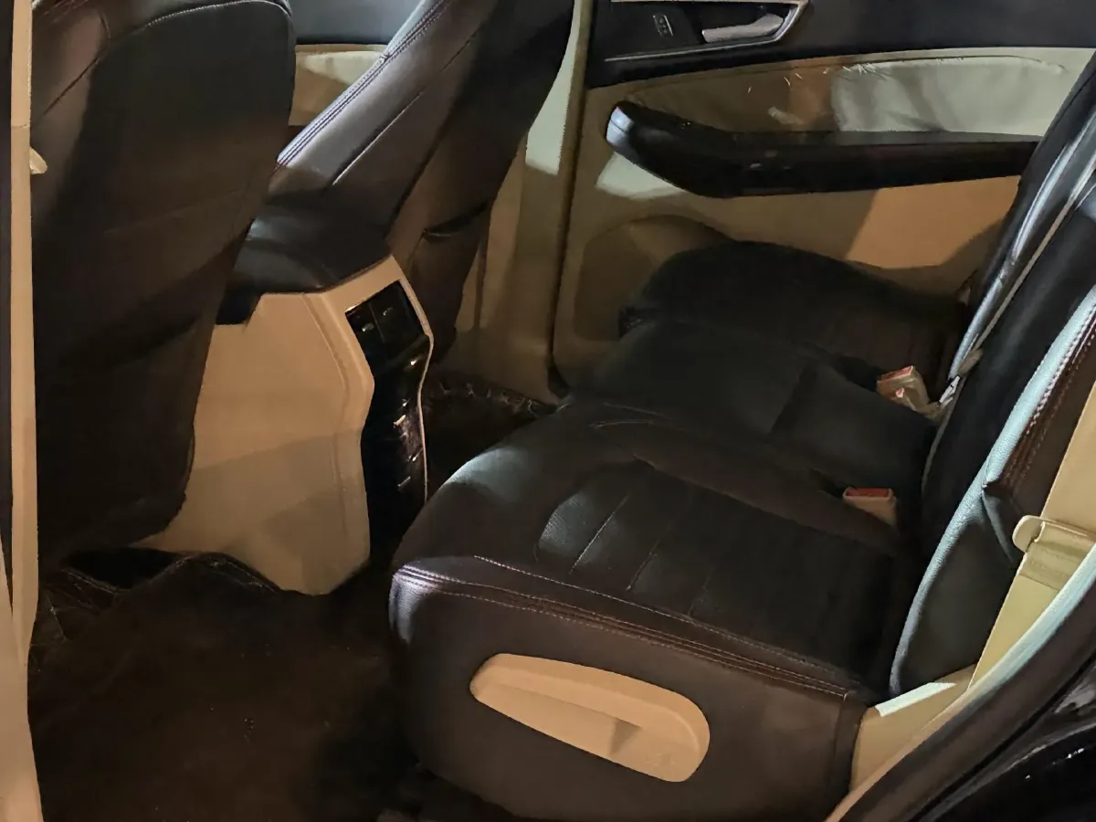 2018 Ford Edge 2.0T 245HP L4 6AT,autocango,china used car exporter,china ev exporter,chinese used car exporter,chinese used ev exporter