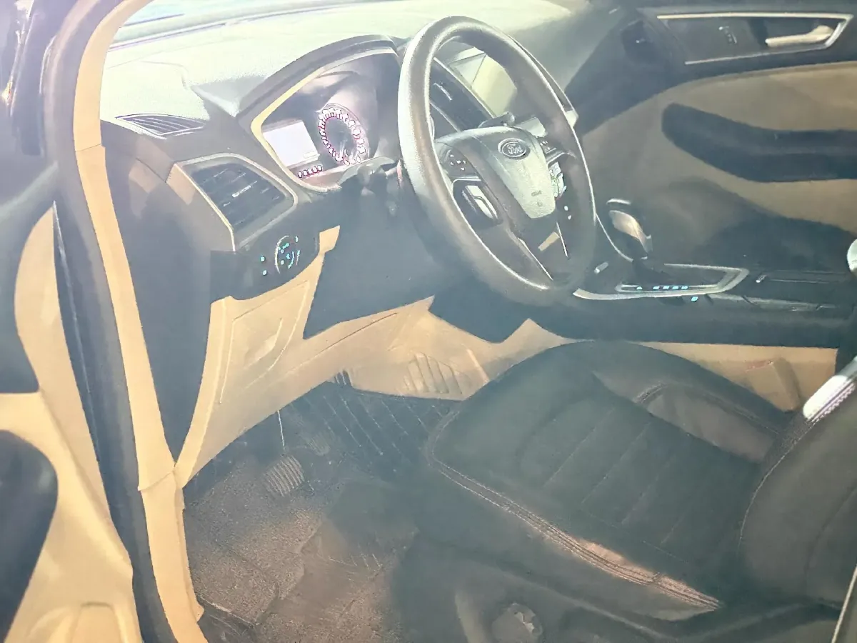 2018 Ford Edge 2.0T 245HP L4 6AT,autocango,china used car exporter,china ev exporter,chinese used car exporter,chinese used ev exporter