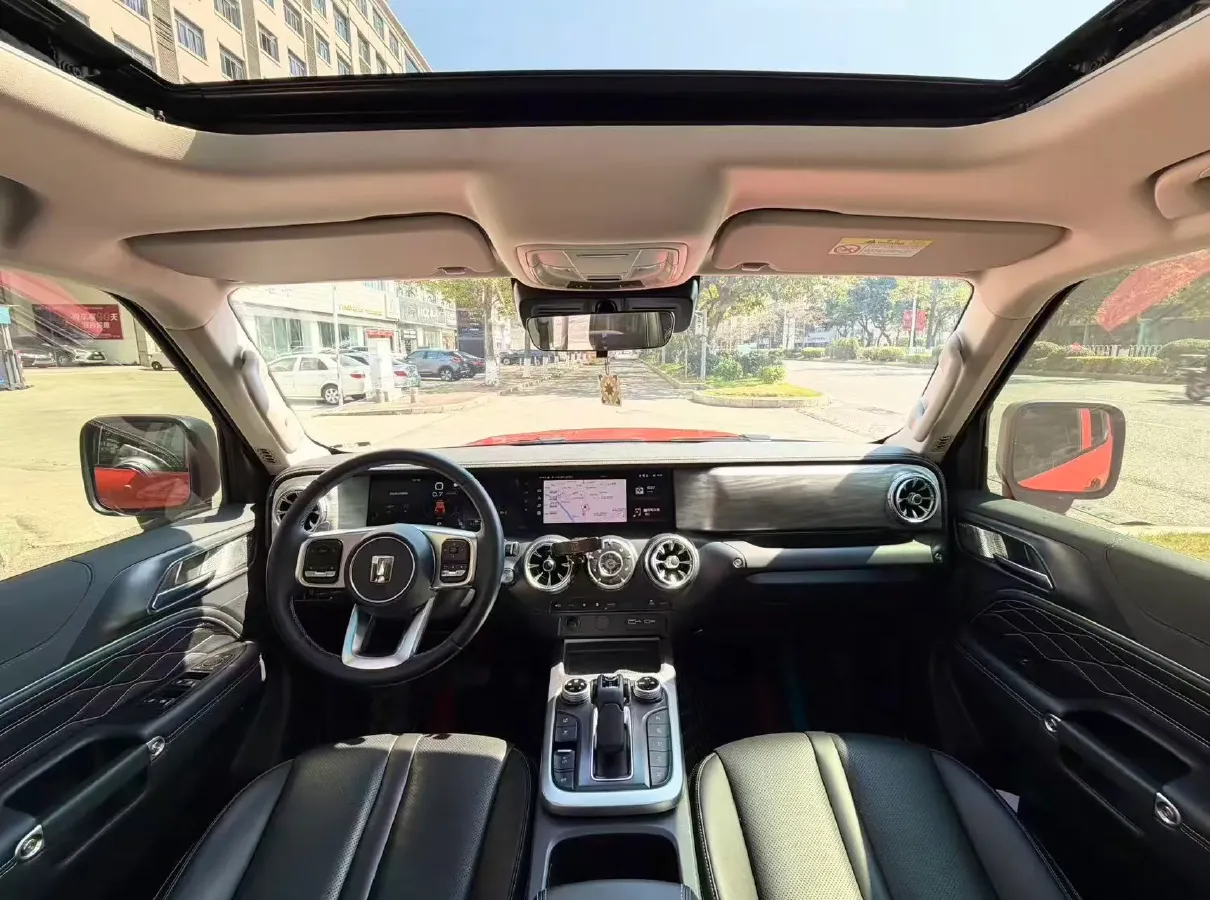 2024 Tank 300 2.0T 227HP L4 8AT,autocango,china used car exporter,china ev exporter,chinese used car exporter,chinese used ev exporter