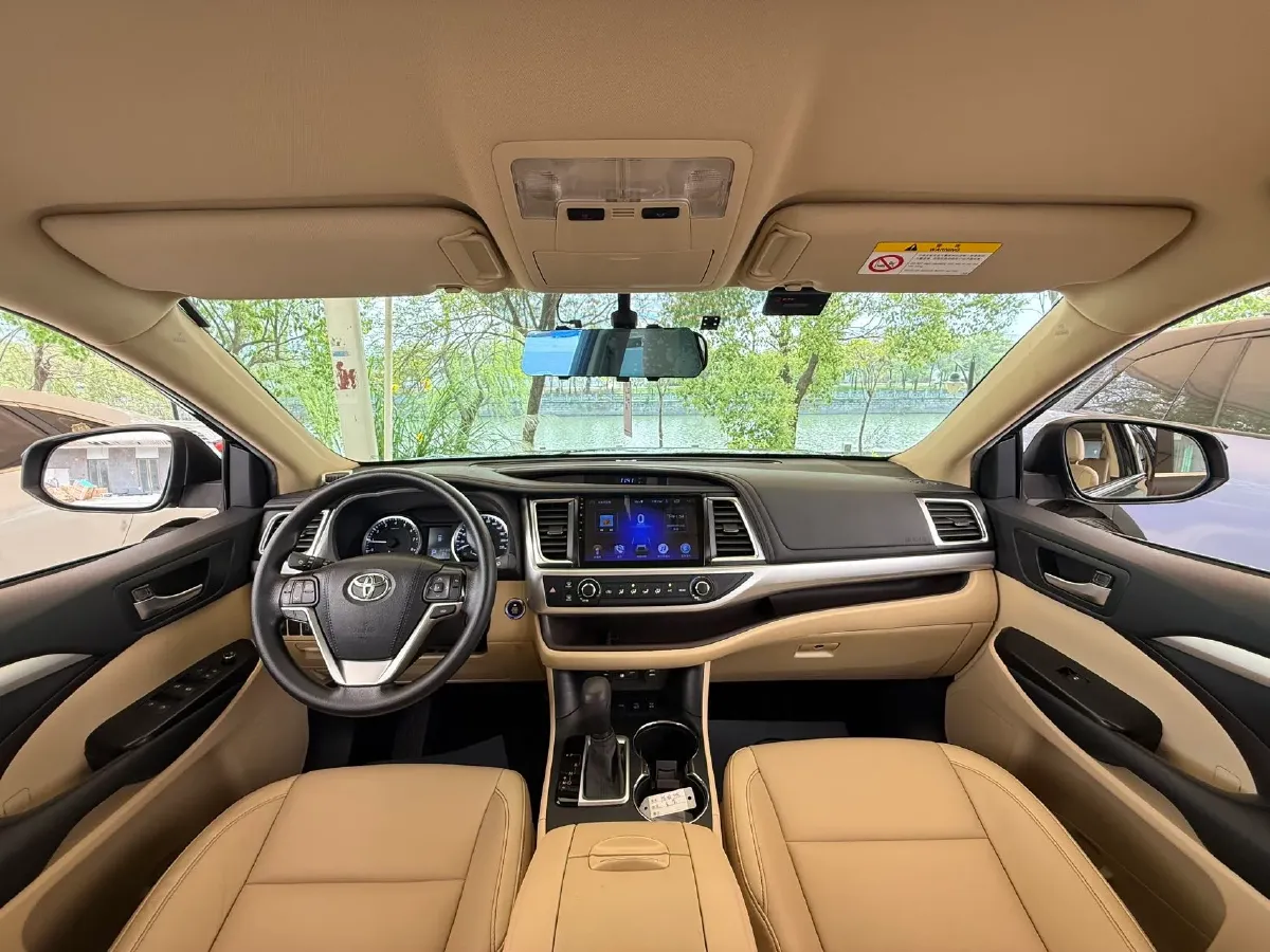 2021 Toyota Highlander 2.0T 220HP L4 6AT,autocango,china used car exporter,china ev exporter,chinese used car exporter,chinese used ev exporter