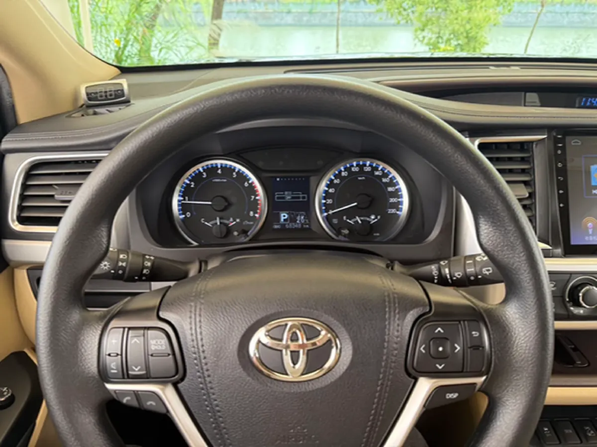 2021 Toyota Highlander 2.0T 220HP L4 6AT,autocango,china used car exporter,china ev exporter,chinese used car exporter,chinese used ev exporter