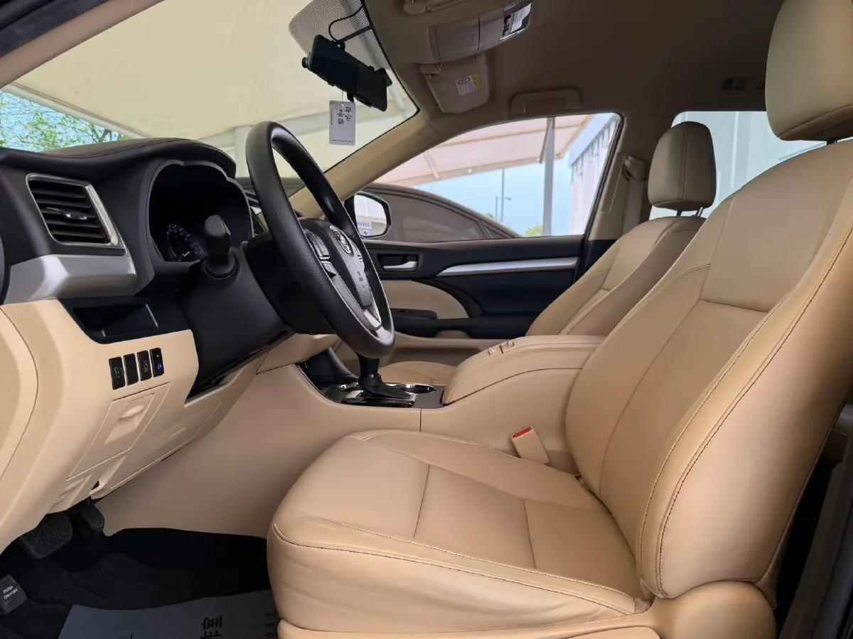 2021 Toyota Highlander 2.0T 220HP L4 6AT,autocango,china used car exporter,china ev exporter,chinese used car exporter,chinese used ev exporter