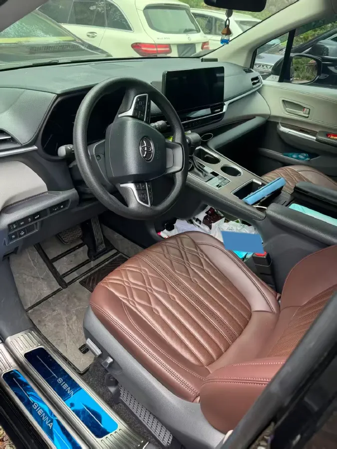 2024 Toyota Sienna 2.5L 189HP L4 E-CVT Hybrid,autocango,china used car exporter,china ev exporter,chinese used car exporter,chinese used ev exporter
