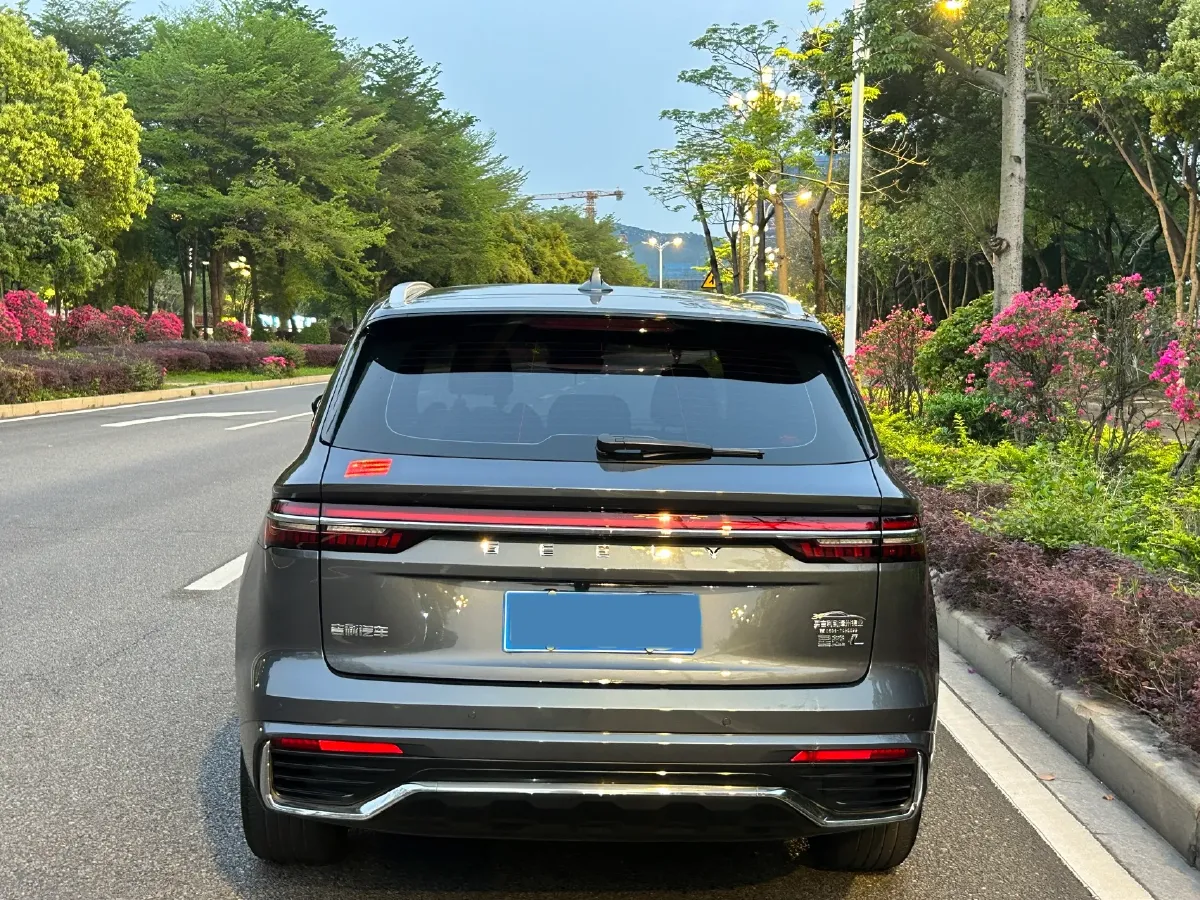 2024 Geely Monjaro 2.0T 218HP L4 7DCT,autocango,china used car exporter,china ev exporter,chinese used car exporter,chinese used ev exporter