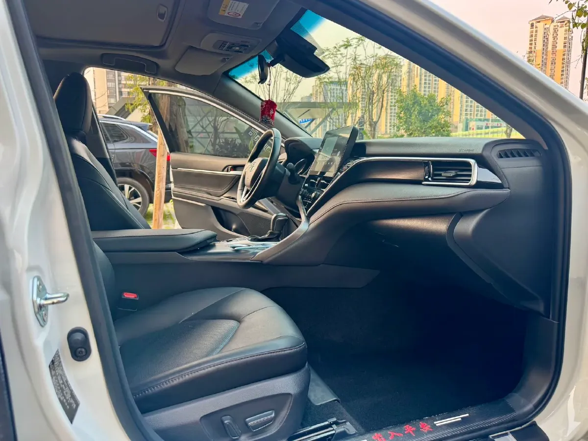 2023 Toyota Camry 2.0L 177HP L4 CVT,autocango,china used car exporter,china ev exporter,chinese used car exporter,chinese used ev exporter