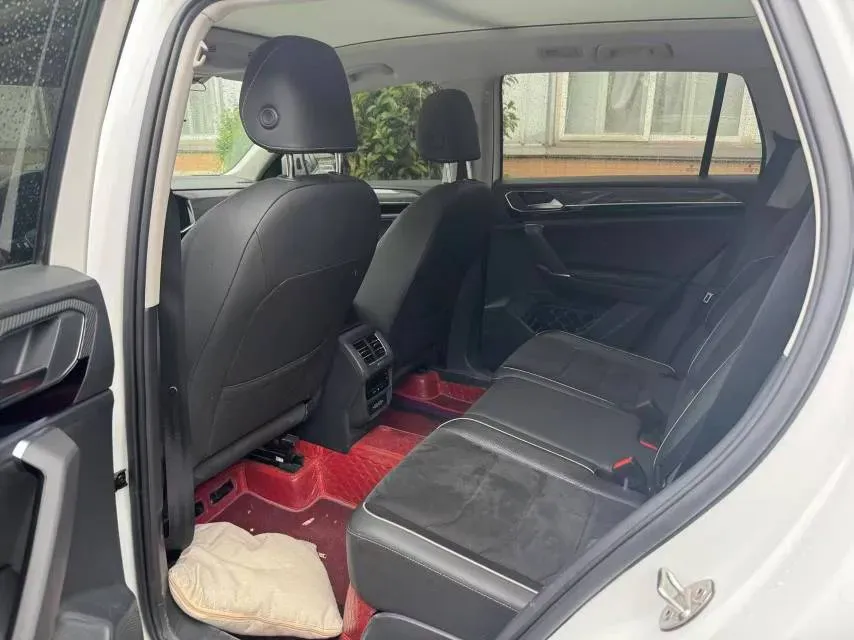 2022 Volkswagen Tayron 2.0T 220HP L4 7DCT,autocango,china used car exporter,china ev exporter,chinese used car exporter,chinese used ev exporter