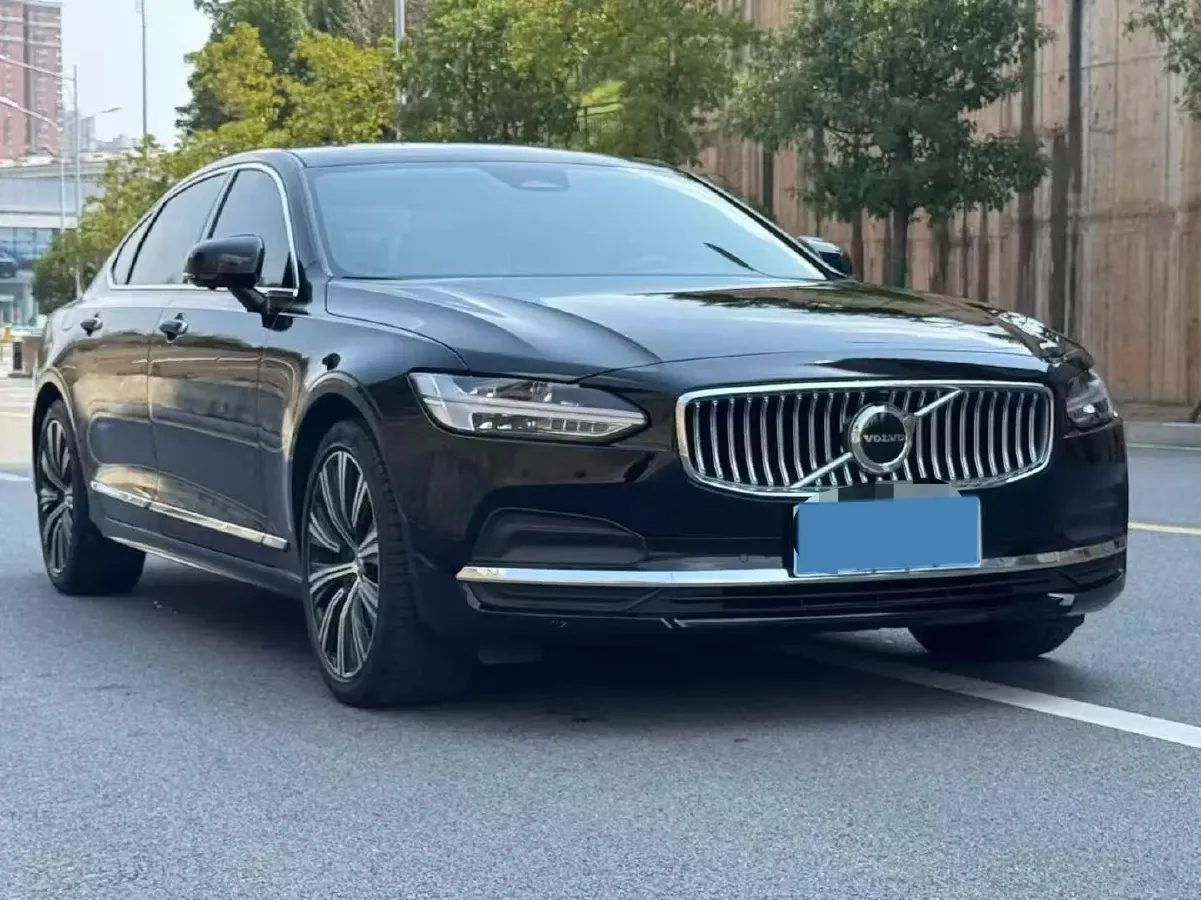 2022 Volvo S90 2.0T 250HP L4 8AT,autocango,china used car exporter,china ev exporter,chinese used car exporter,chinese used ev exporter