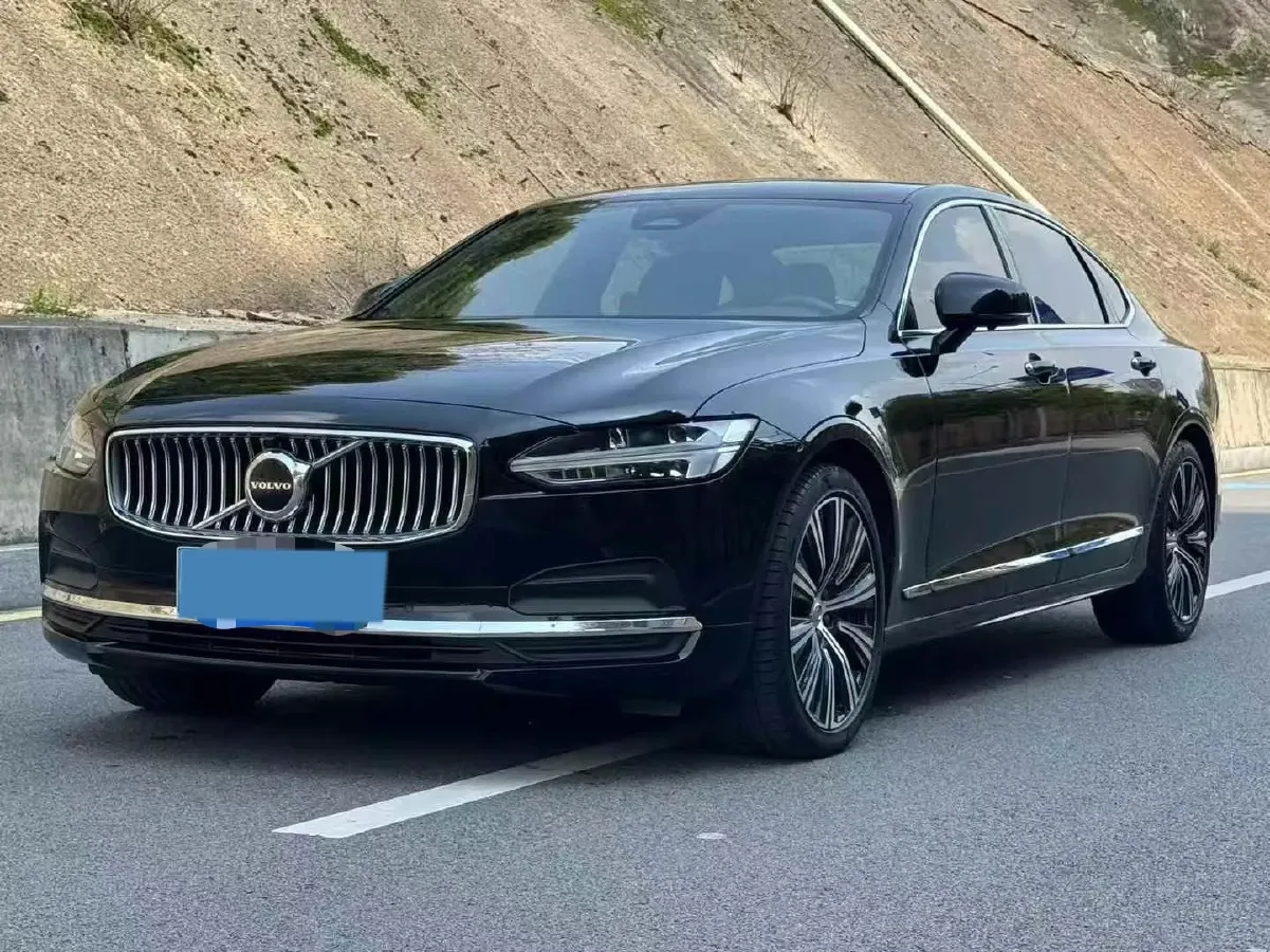 2022 Volvo S90 2.0T 250HP L4 8AT,autocango,china used car exporter,china ev exporter,chinese used car exporter,chinese used ev exporter