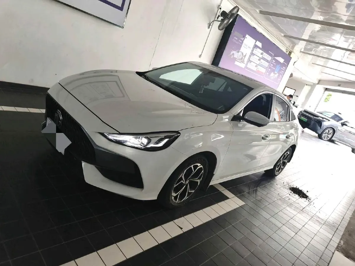 2023 MG 5 1.5L 129HP L4 CVT,autocango,china used car exporter,china ev exporter,chinese used car exporter,chinese used ev exporter