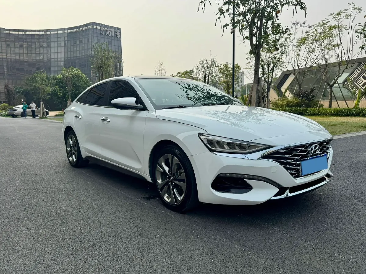 2019 Hyundai La Festa 1.6T 190HP L4 7DCT,autocango,china used car exporter,china ev exporter,chinese used car exporter,chinese used ev exporter