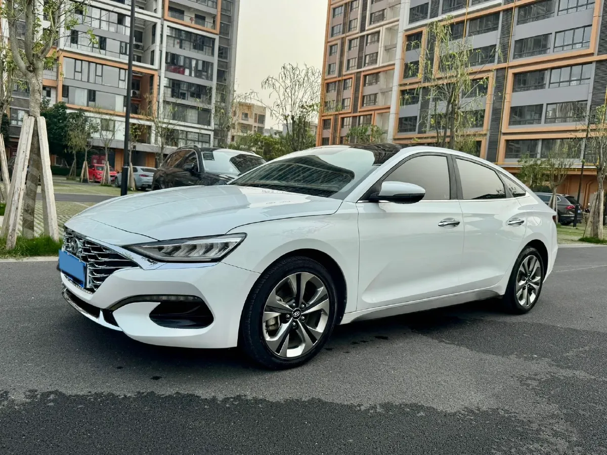 2019 Hyundai La Festa 1.6T 190HP L4 7DCT,autocango,china used car exporter,china ev exporter,chinese used car exporter,chinese used ev exporter