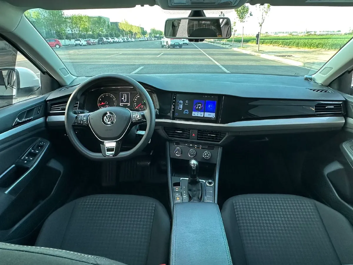 2019 Bestune T77 1.2T 143HP L4 7DCT,autocango,china used car exporter,china ev exporter,chinese used car exporter,chinese used ev exporter