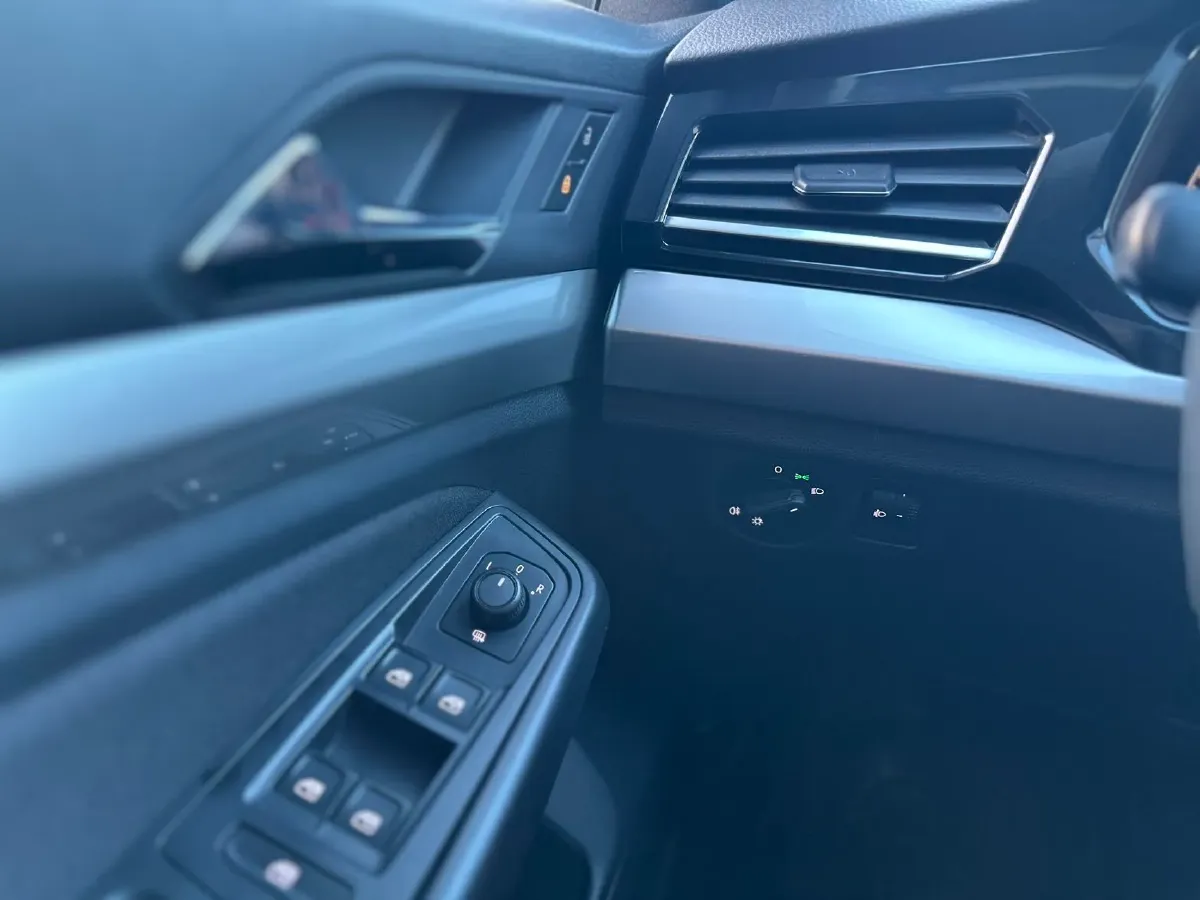 2019 Bestune T77 1.2T 143HP L4 7DCT,autocango,china used car exporter,china ev exporter,chinese used car exporter,chinese used ev exporter