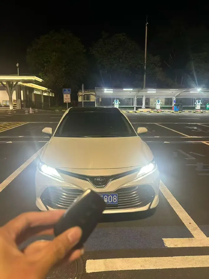 2019 Toyota Camry 2.5L 209HP L4 8AT,autocango,china used car exporter,china ev exporter,chinese used car exporter,chinese used ev exporter