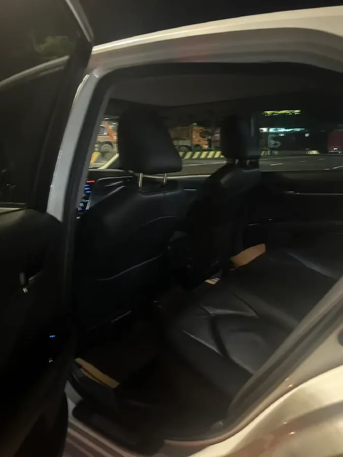 2019 Toyota Camry 2.5L 209HP L4 8AT,autocango,china used car exporter,china ev exporter,chinese used car exporter,chinese used ev exporter