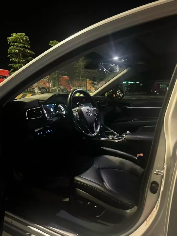 2019 Toyota Camry 2.5L 209HP L4 8AT,autocango,china used car exporter,china ev exporter,chinese used car exporter,chinese used ev exporter