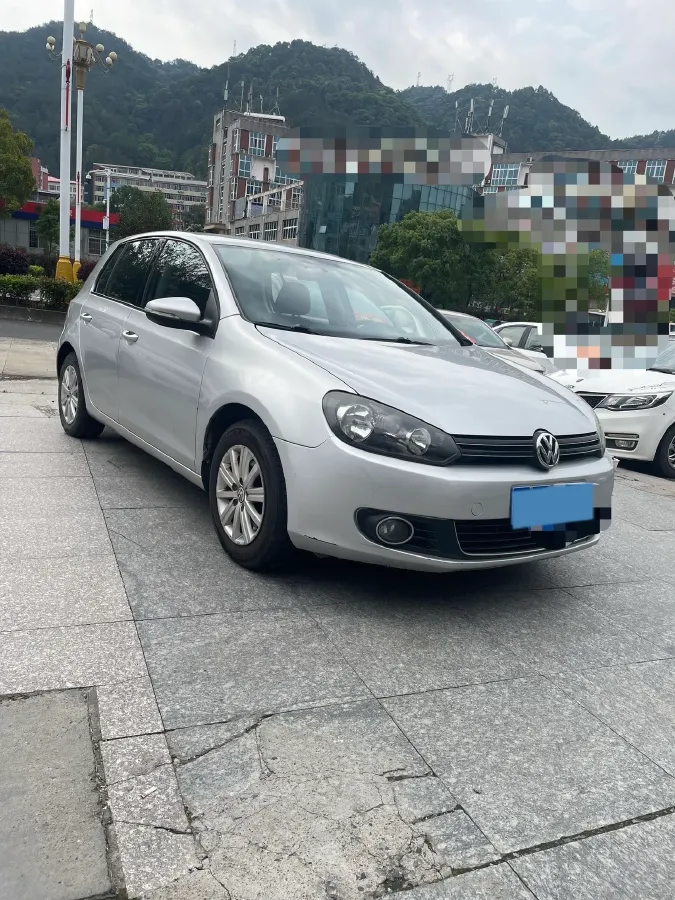 2012 Volkswagen Golf 1.6L 105HP L4 6AT,autocango,china used car exporter,china ev exporter,chinese used car exporter,chinese used ev exporter