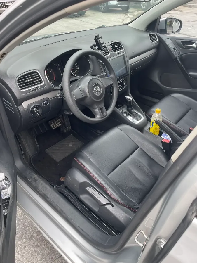 2012 Volkswagen Golf 1.6L 105HP L4 6AT,autocango,china used car exporter,china ev exporter,chinese used car exporter,chinese used ev exporter