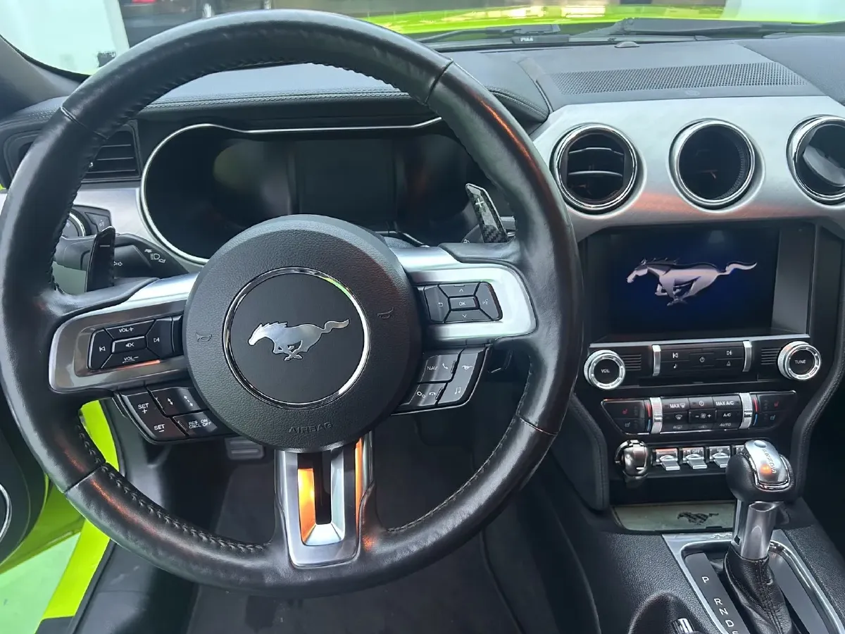 2020 Ford Mustang 2.3T 299HP L4 10AT,autocango,china used car exporter,china ev exporter,chinese used car exporter,chinese used ev exporter