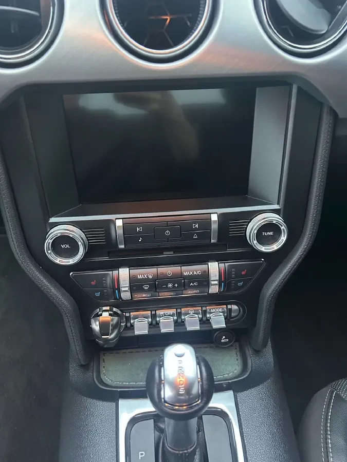 2020 Ford Mustang 2.3T 299HP L4 10AT,autocango,china used car exporter,china ev exporter,chinese used car exporter,chinese used ev exporter