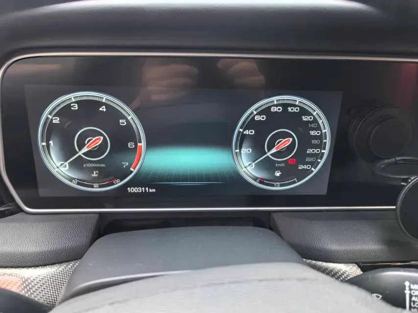 2019 HongQi HS5 2.0T 224HP L4 6AT,autocango,china used car exporter,china ev exporter,chinese used car exporter,chinese used ev exporter