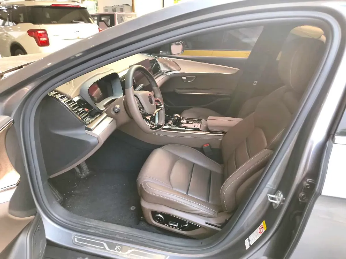 2020 WEY VV7 2.0T 227HP L4 7DCT PHEV,autocango,china used car exporter,china ev exporter,chinese used car exporter,chinese used ev exporter