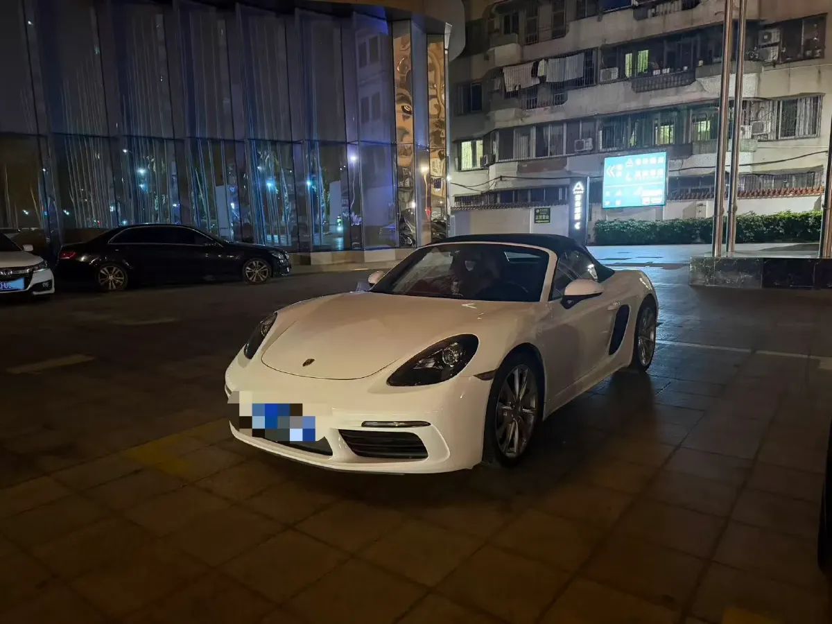 2018 Porsche 718 2.0T 250HP H4 7DCT,autocango,china used car exporter,china ev exporter,chinese used car exporter,chinese used ev exporter