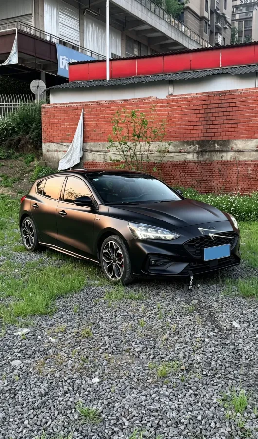 2021 Ford Focus 1.5T 174HP L3 8AT,autocango,china used car exporter,china ev exporter,chinese used car exporter,chinese used ev exporter