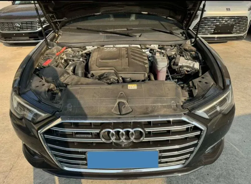 2024 Audi A6L 2.0T 245HP L4 7DCT,autocango,china used car exporter,china ev exporter,chinese used car exporter,chinese used ev exporter