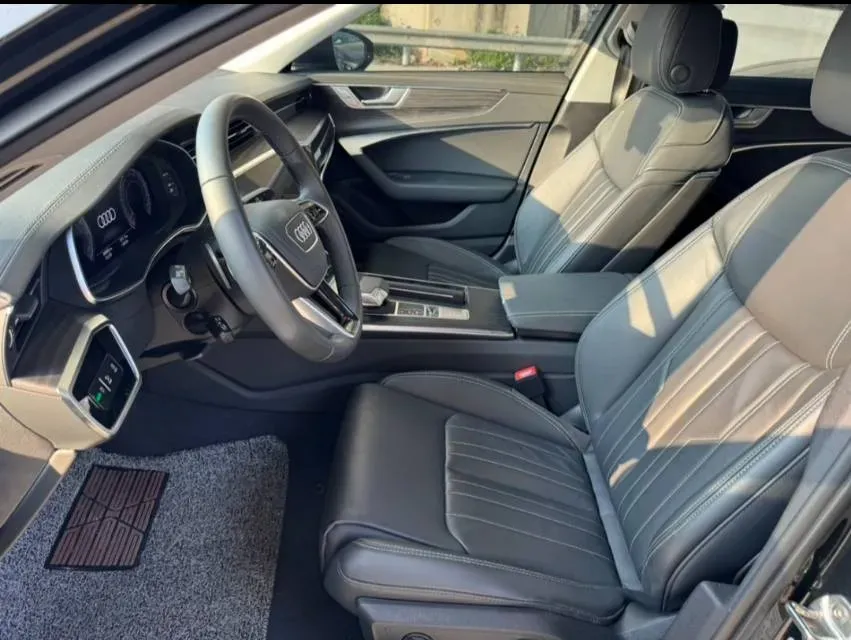 2024 Audi A6L 2.0T 245HP L4 7DCT,autocango,china used car exporter,china ev exporter,chinese used car exporter,chinese used ev exporter