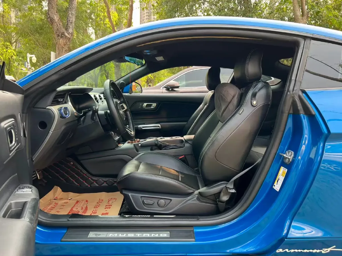 2020 Ford Mustang 2.3T 299HP L4 10AT,autocango,china used car exporter,china ev exporter,chinese used car exporter,chinese used ev exporter