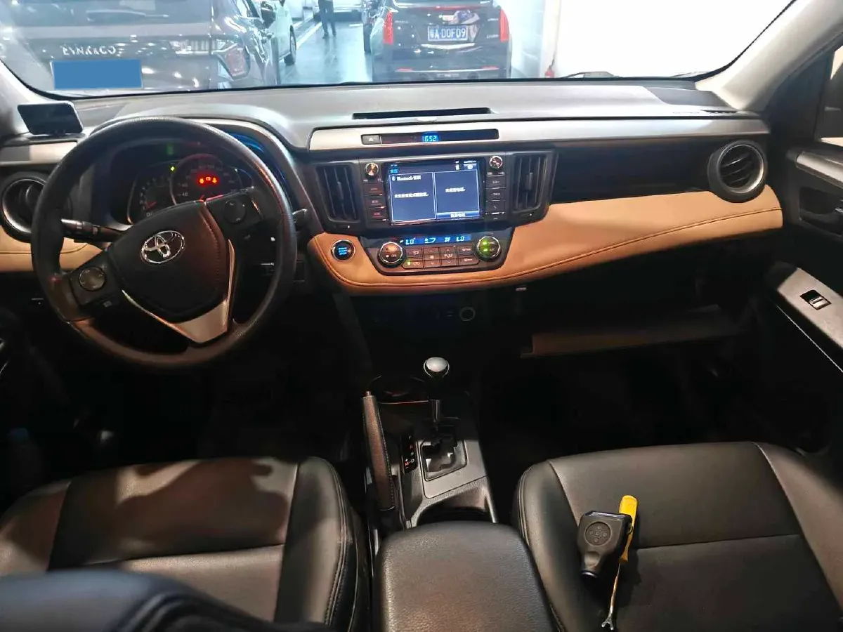 2019 Toyota RAV4 2.0L 151HP L4 CVT,autocango,china used car exporter,china ev exporter,chinese used car exporter,chinese used ev exporter