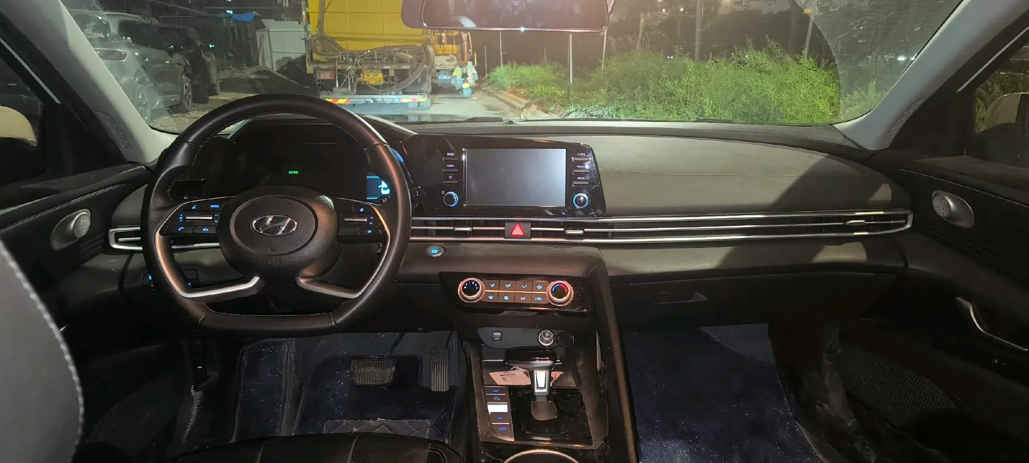 2022 Hyundai Elantra 1.5L 115HP L4 CVT,autocango,china used car exporter,china ev exporter,chinese used car exporter,chinese used ev exporter