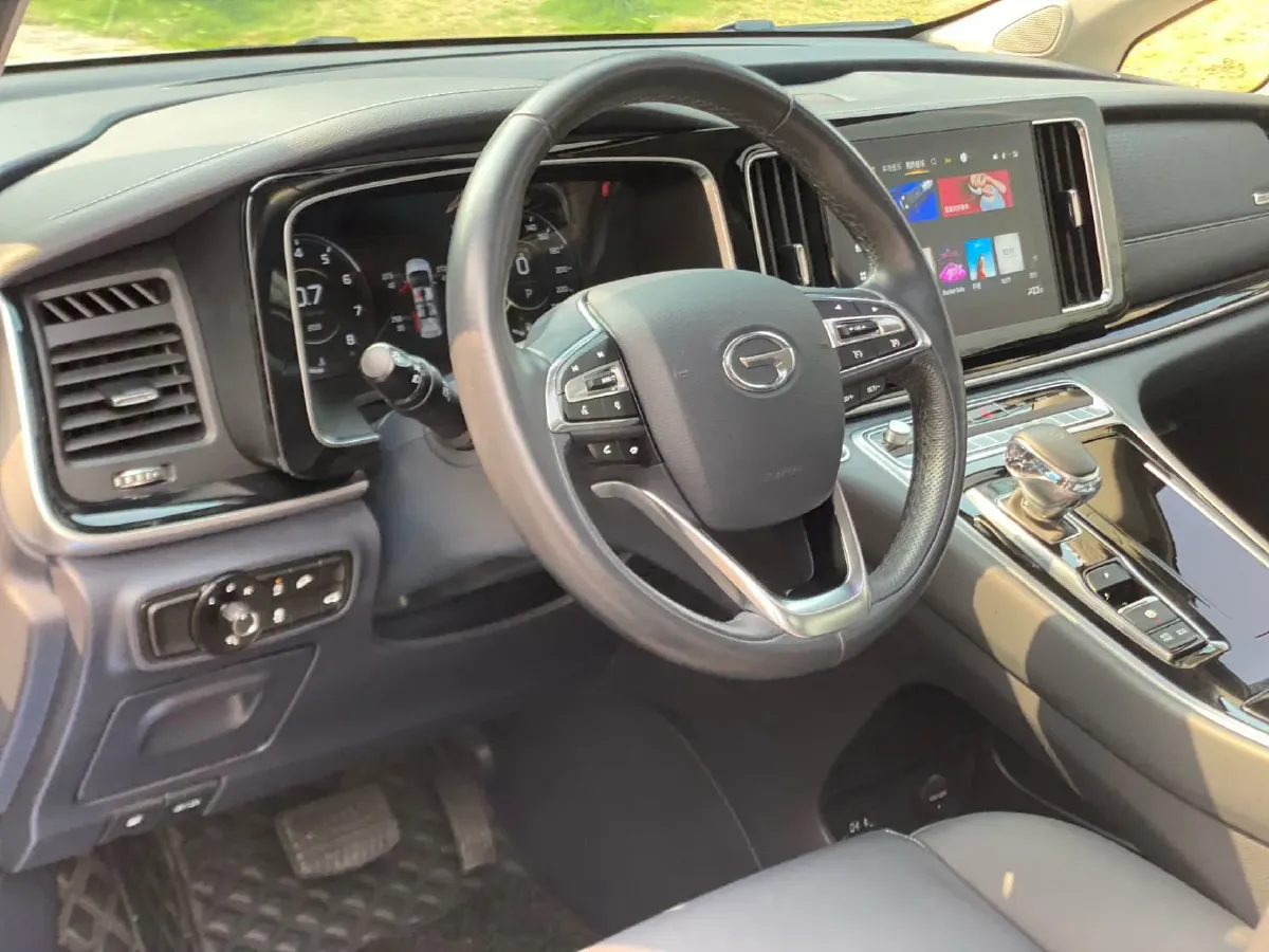 2021 GAC Trumpchi M8 2.0T 252HP L4 8AT,autocango,china used car exporter,china ev exporter,chinese used car exporter,chinese used ev exporter