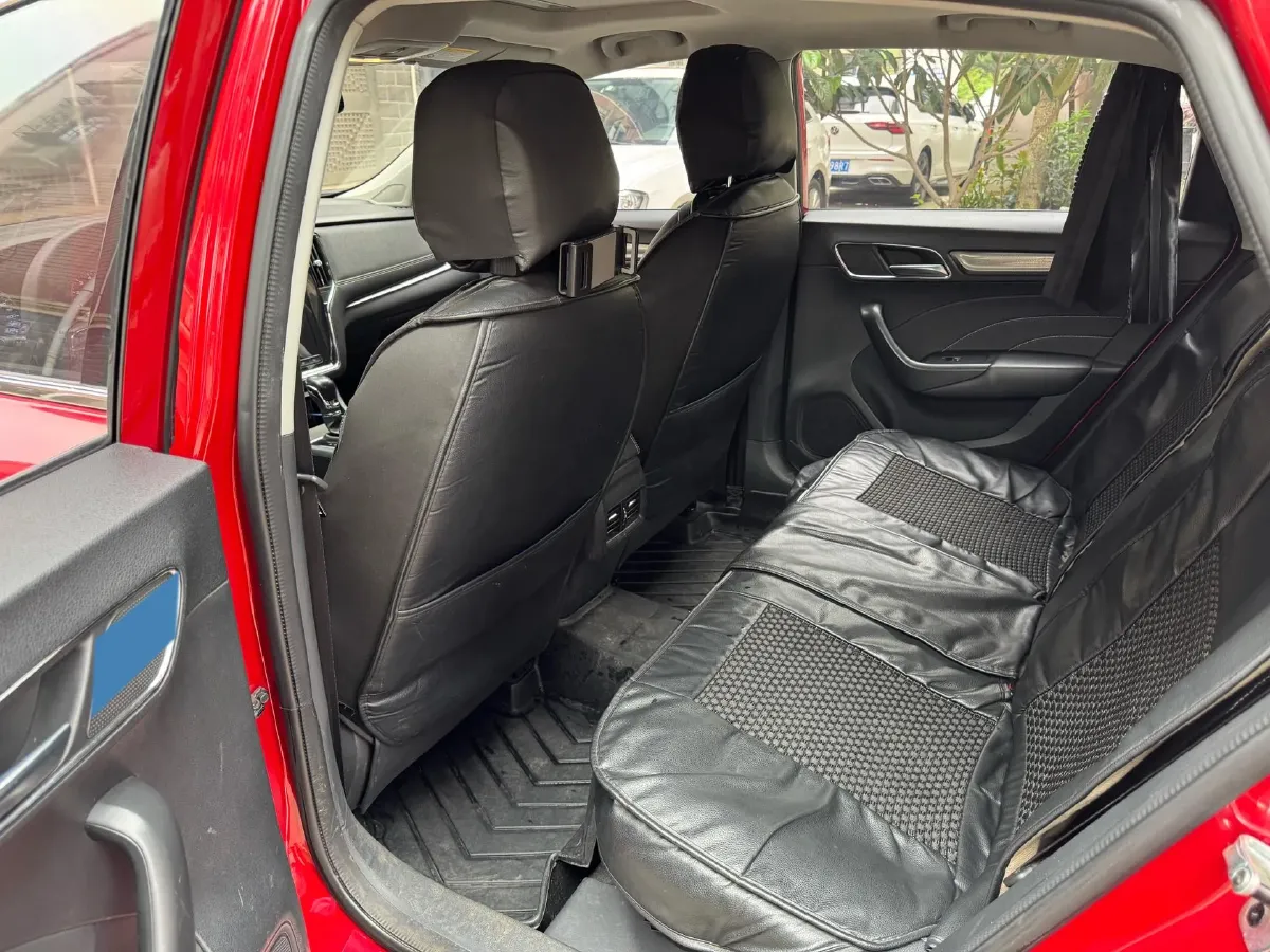 2020 Roewe i6 1.6L 125HP L4 CVT,autocango,china used car exporter,china ev exporter,chinese used car exporter,chinese used ev exporter