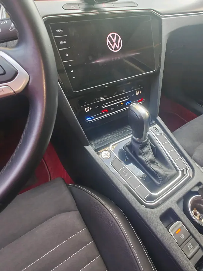 2023 Volkswagen Magotan 2.0T 186HP L4 7DCT,autocango,china used car exporter,china ev exporter,chinese used car exporter,chinese used ev exporter