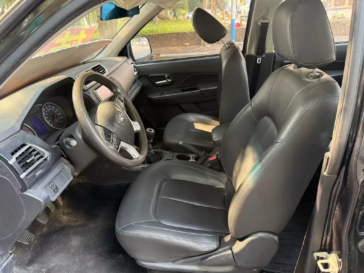 2017 Great Wall Wingle 5 2.0T 143HP L4 6MT,autocango,china used car exporter,china ev exporter,chinese used car exporter,chinese used ev exporter