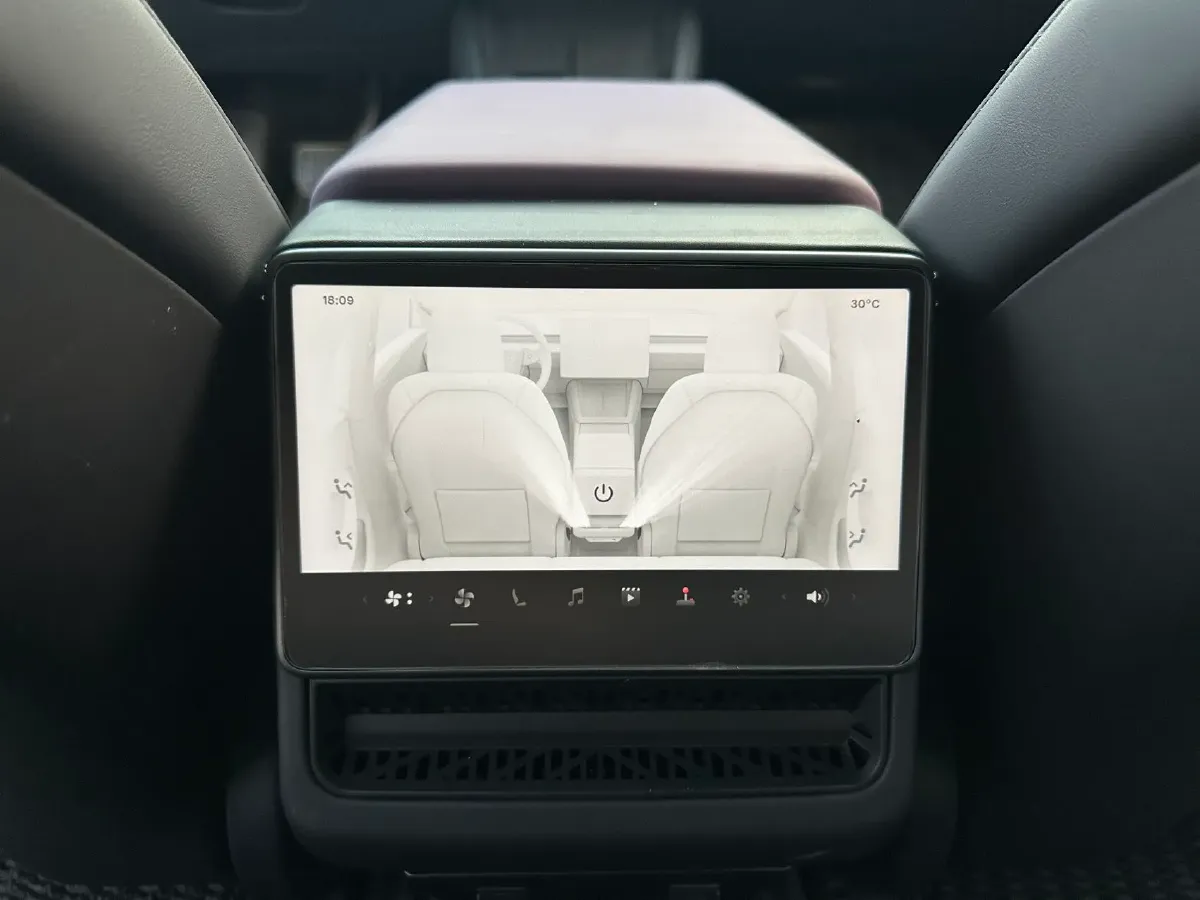 2023 Buick EnvisionPlus 2.0T 237HP L4 9AT,autocango,china used car exporter,china ev exporter,chinese used car exporter,chinese used ev exporter