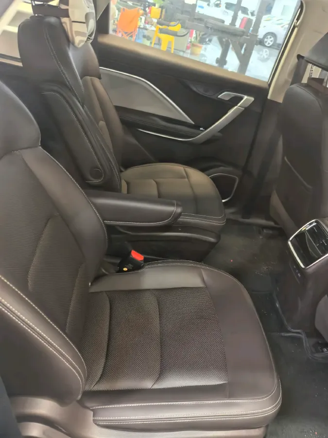 2025 Livan 8 BEV 68.03KWH,autocango,china used car exporter,china ev exporter,chinese used car exporter,chinese used ev exporter