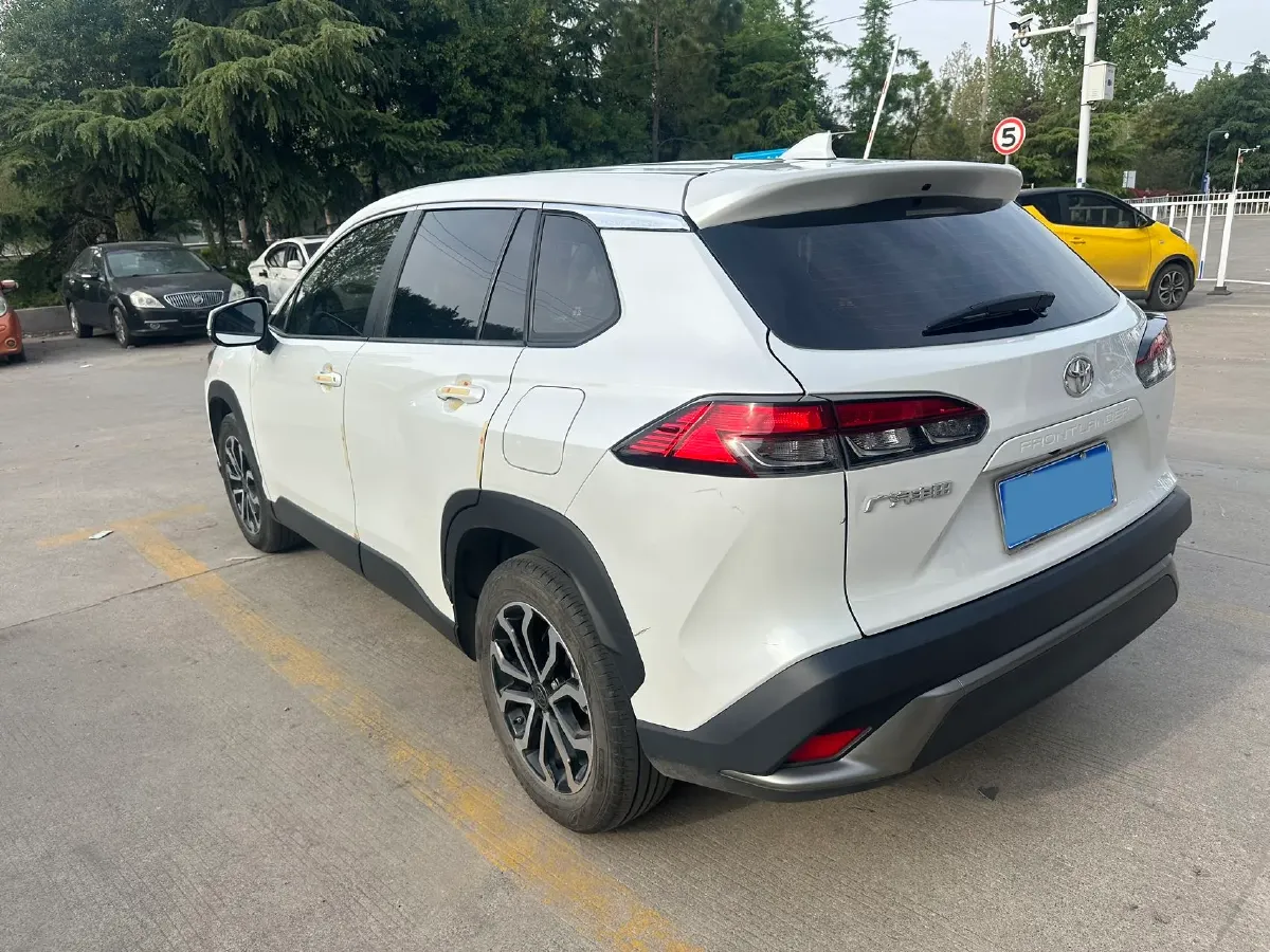 2023 Toyota Frontlander 2.0L 171HP L4 CVT,autocango,china used car exporter,china ev exporter,chinese used car exporter,chinese used ev exporter